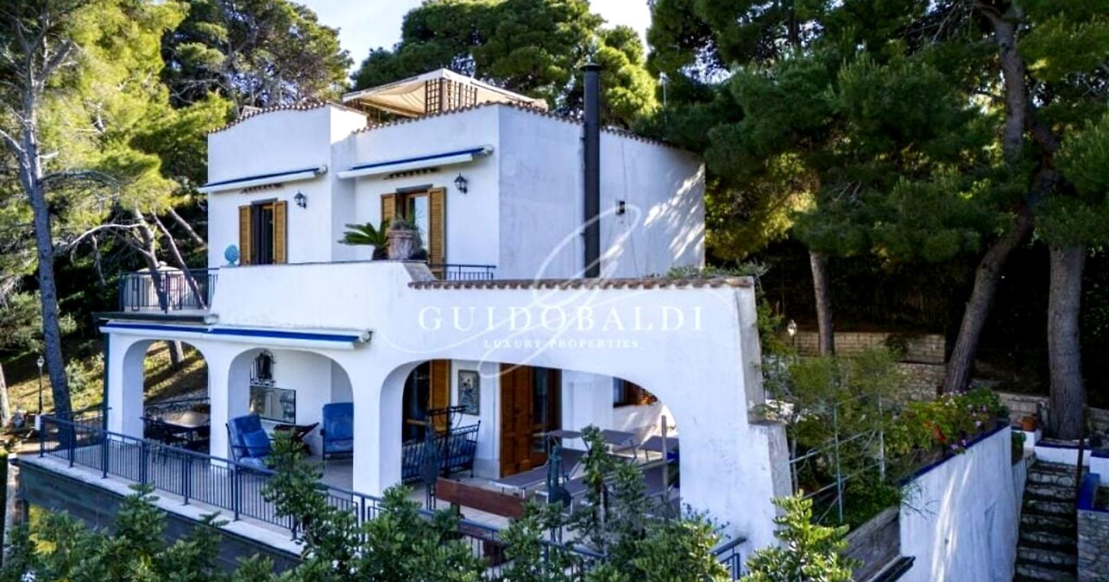 La Casa di Lucio Dalla alle Tremiti: Un Ritorno alla Comunità