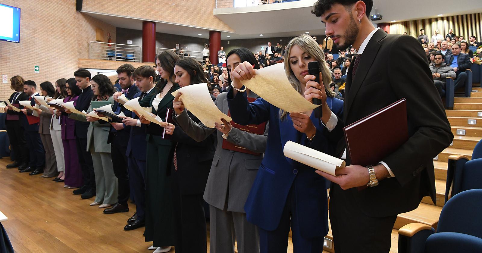 Arriva la Befana per le Università del Molise e di Foggia: 1,6milioni di euro al benessere degli studenti