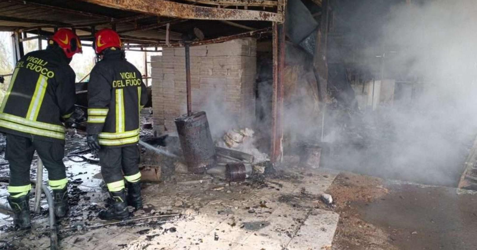 A fuoco le Tremiti, soccorsi da Termoli