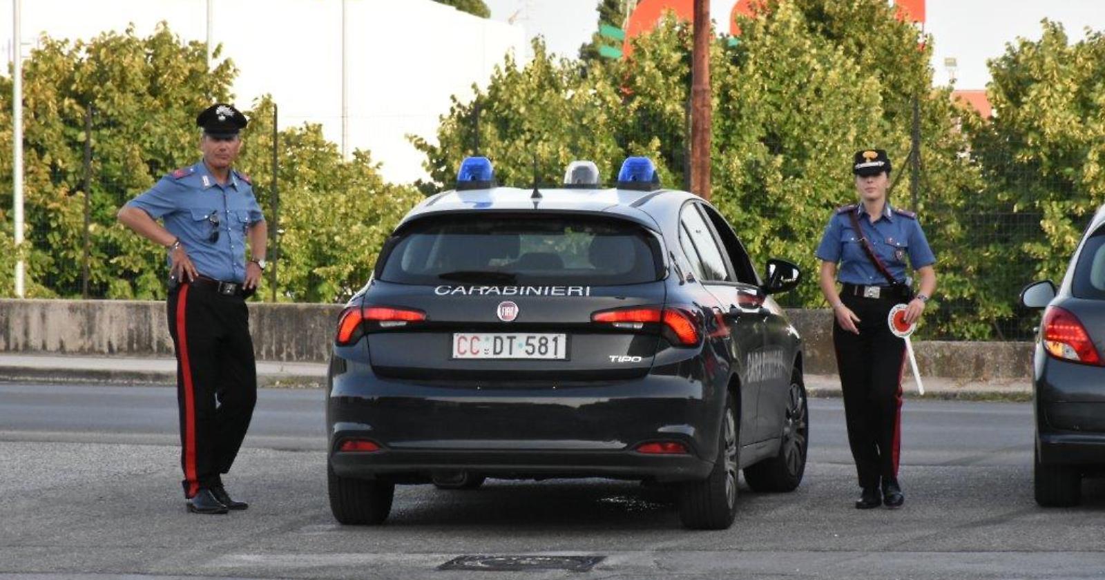 Da Foggia a Termoli per rubare due furgoni: urta pure un'auto dei  Carabinieri che lo inseguono fino a Campomarino