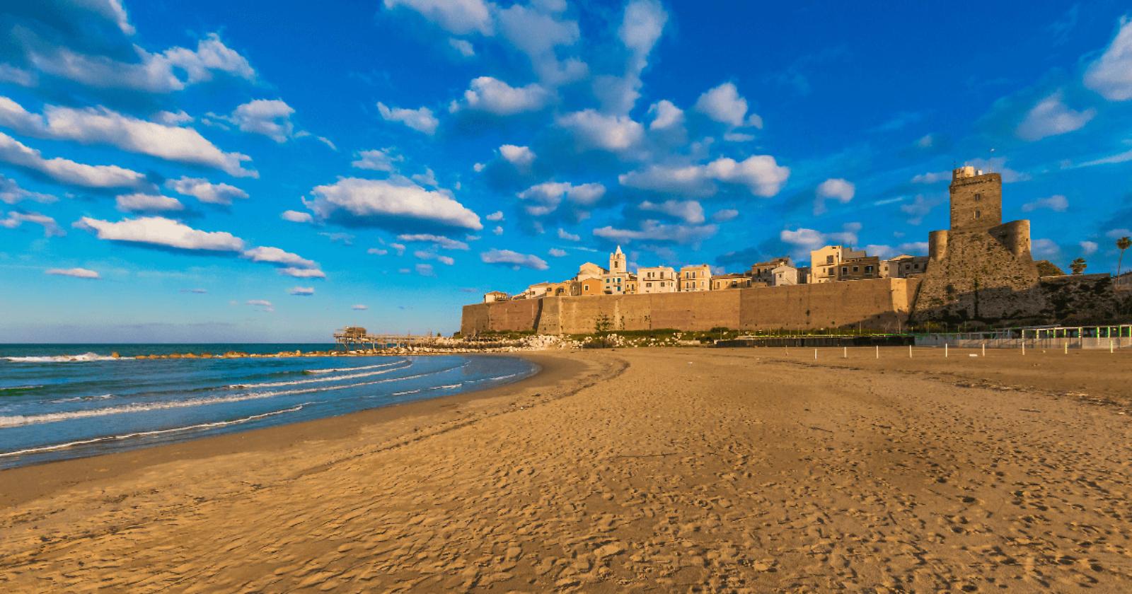 Bandiere blu, il Molise conferma Termoli e Campomarino  tra le migliori spiagge d'Italia ma senza approdi turistici