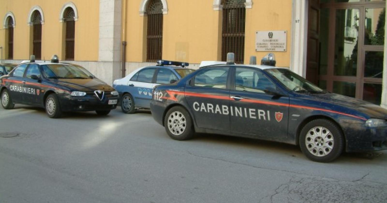 Evade dai domiciliari e aggredisce un 42enne in piazza a Campodipietra: arrestato