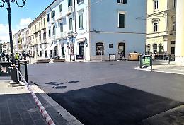 Campobasso asfalta le mattonelle e sprofonda nelle polemiche