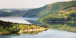 Occhito, un lago di siccità tra il Molise e la Puglia