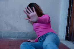 Prigioniera d'amore a Pescara: la storia di una ragazzina rinchiusa dal suo fidanzato