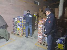 Un negozio alimentare col botto  a Matrice: sequestrati 10 quintali di fuochi d'artificio per 50mila euro