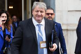 Roberti si presenta dai giudici con la sua memoria sull'inchiesta per corruzione
