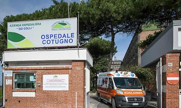 Epatite A a Napoli, boom di ricoveri al Cotugno: cosa sappiamo e come proteggersi