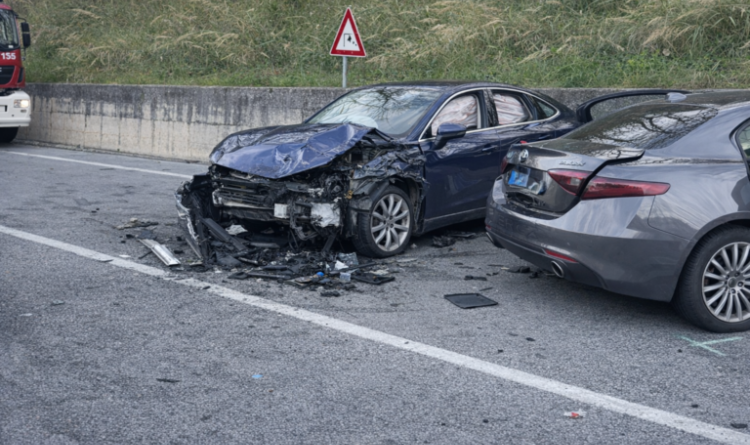 Pasqua insanguinata in Molise: un 27enne morto e 7 feriti sulla strada da Isernia a Fornelli