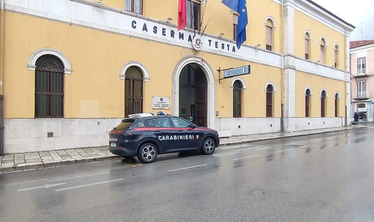 Oro e orologi svaligiati in appartamento a Campobasso: le indagini puntano anche su cerchia familiare targa dell'auto per la fuga